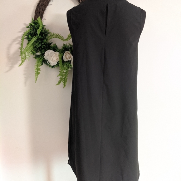 MEC dress - Picture 3 of 3